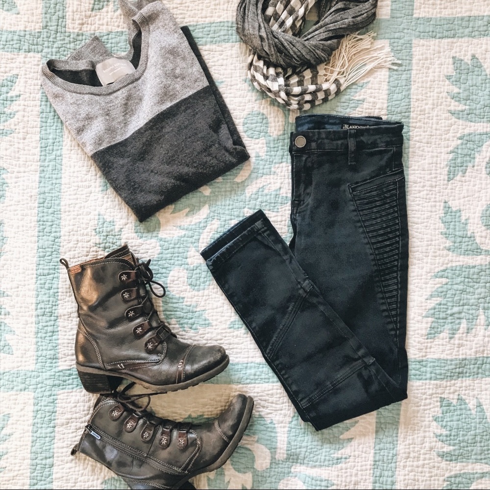 🔥Blank NYC Cropped Dark Wash Moto Jeggings 26